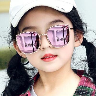 China Fashion Queena Sunglasses Kids Parenting Cat Eye Sunglasses Vintage Glasses Eye Shades Students Girls Kids Party Family Stylish Eyewear for sale