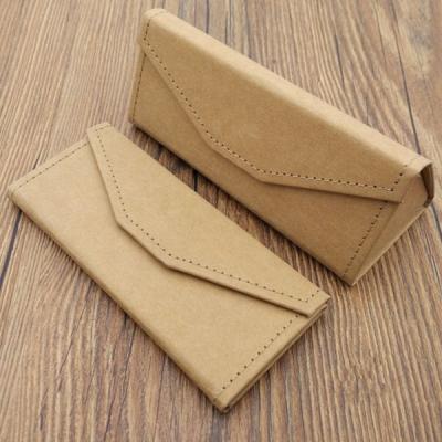 China Queena Eco - Friendly High Grade Folding Kraft Myopia Triangular Box Retro Sunglass Case for sale