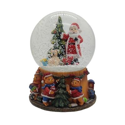 China 2022 Hot Selling Europe Custom Decor Resin Mini Glass Snowman Christmas Santa Snow Globe Home Souvenirs for sale