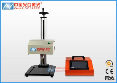 China Tischplattenpunkt-Finnen-Markierungs-Maschine für das Gravieren der Metallfahrgestelle-Träger-Kolbenpumpe zu verkaufen