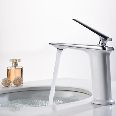 China New Plating Faucets 2022 Single Handle Brass Basin Faucet Bathroom Metered Square Basin Faucet Plating for sale