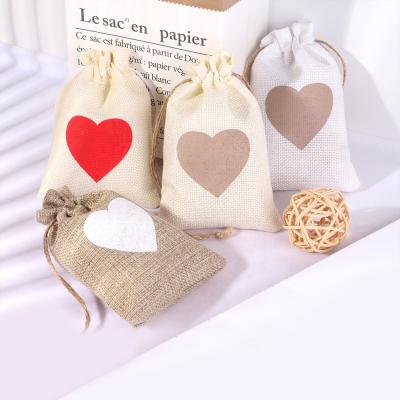 China 10 x 14cm Love Heart Drawstring Jute Bag Candy Candy Chocolate Jute Bags Jewelry Gift Packaging Pouch for sale