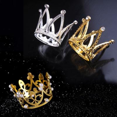 China Cupcake Topper Decoration Alloy Gold Crown Toppers for sale