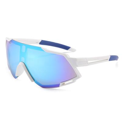 China Sports Cycling 2022 Uv400 Fashion Outdoor Protective Men Women Ski Cycling Driving Windproof New Polarized Sports Flashing Lights for sale