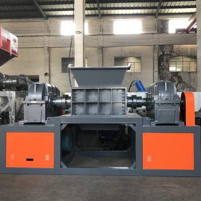 Cina Recycle YIHAN EPS Foam Shredder Machine EPS Foam Shredder Machine Reach Waste Plastic Metal Shredder For Sale in vendita