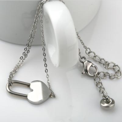 China Fashion Jewelry Stainless Steel Heart-Shaped Bracelet , Love shape lock hand chain for sale