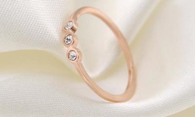 China Three Diamond Wedding Ring Fashion Accessories Stainless Steel Jewelry Ring Diamond Rose Gold Ring for sale