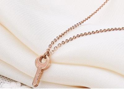 China Stainless Steel Key Pendant Rose Gold Necklace Fashion Jewelry Necklace for sale