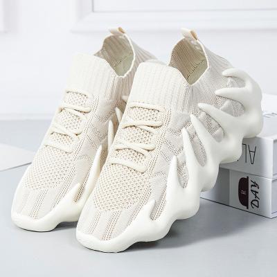 China Fashion Trend Knit Shoes Fitness Walking Shoes Safety Shoes Flat Lace Up Sneaker for sale