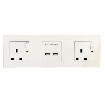 China 2 Pcs Residential / General Purpose 3 Pin UK Plug With Control On/Off Button, 2 USB Charging Outlet for sale