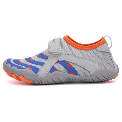 China 2021 New Design Children's Non-slip Water Shoes Breathable Australia Beach Outdoor Diving Shoes for sale