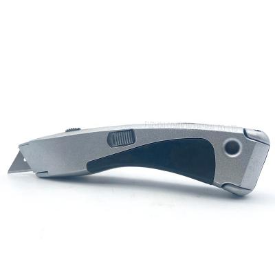 China Cutting Knife Safety Office School Heavy Duty Zinc Alloy Utility Knife With 4pieces Spare Blade Inside for sale