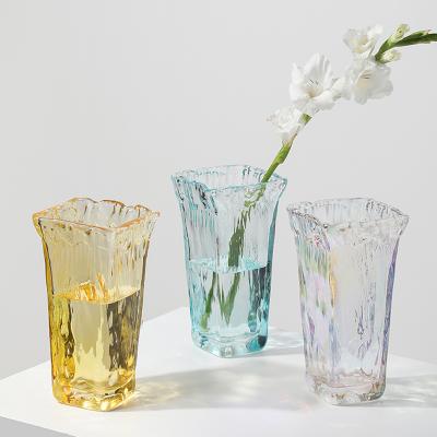 China Art Decor Factory New Arrival Cheap Glacier Pattern Square Glass Flower Vases for sale