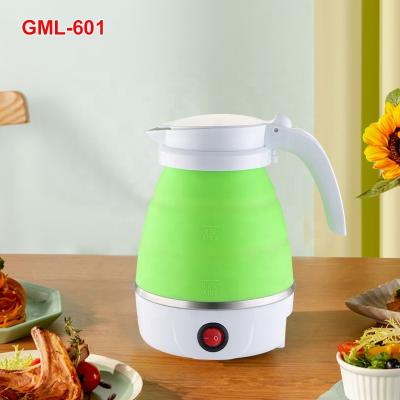 China 360 Degree Travel Mini 0.6L 220v 600w Collapsible Collapsible Silicone Kettle Low Rotation Jug Portable Electric Kettle Small Small for sale