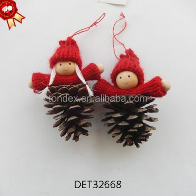 China Christmas gift ideas of pine cone and wooden head and knitting clothes of pine cone design and wooden head and knitting clothes new with Christmas Santa dolls with pine cone for sale