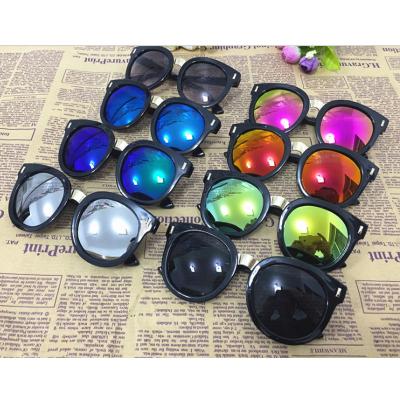 China Korean version of new fashion factory wholesale parent-child 2908 rivet children's sunglasses fashion sunglasses children's sunglasses for sale