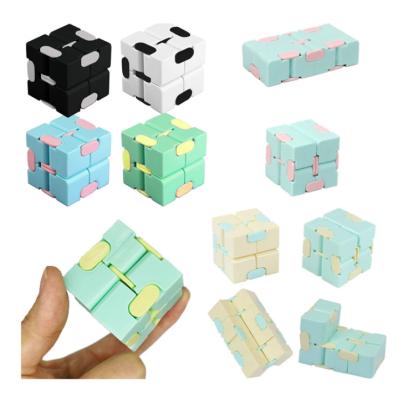 China Wholesale Price Eco-Friendly Popular Effort Decompression Anti Folding Adult Mini Sugar Cubes Moving Cubes Person Magic Cube In Infinite Sugar Color for sale