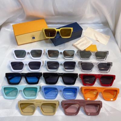 China Latest Retro Custom Designer Modern Luxury Trendy Punk Millionaire Thick Square Frame Multi Color Shades Sunglasses for sale