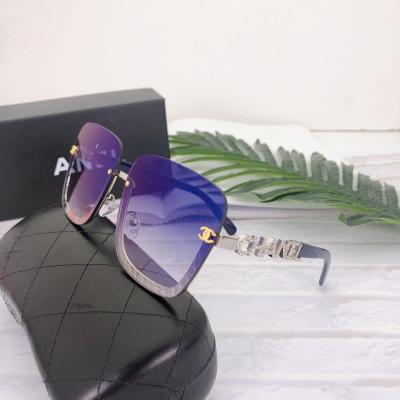 China UV400 Wholesale Designer Luxury Millionaire Famous Brands Branded Metal 2022 UV400 Polarized Luxury Oversized Sunglasses Women for sale