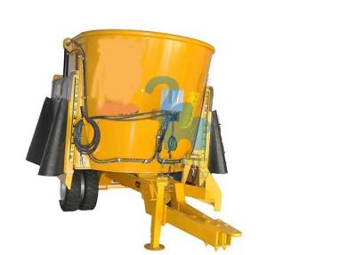 China Heavy Duty Vertical TMR Feed Mixer Machine With Pulling Unit 2465kgs for sale