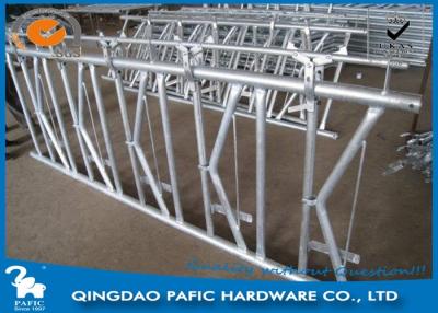 China 7 place Locking Feed Barriers , Dairy Cow Headlock Feed Lines Fence for sale