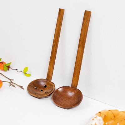 China Sustainable Wholesale Tableware Japanese Korean Ramen Wooden Turtlelong Handle  Soup Spoon Eco-Friendly Ladle for sale