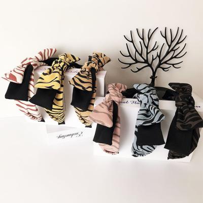 China Others Fashion Hair Accessories Big Bow Women's Wide Hair Band Headbands Striped Cloth Edge Headband Wholesale for sale