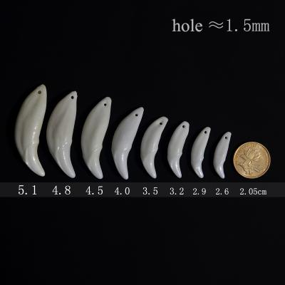 China YZ001 Vintage Tibetan Style Scattered Beads Jewelry Accessories Wholesale DIY Natural Wolf Tooth Fake Beads Bead For Jewelry Making for sale