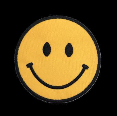 China 2021 Viable Popular Happy Face Smiley Smiley Twill Embroidered Iron On Yellow Patch for sale