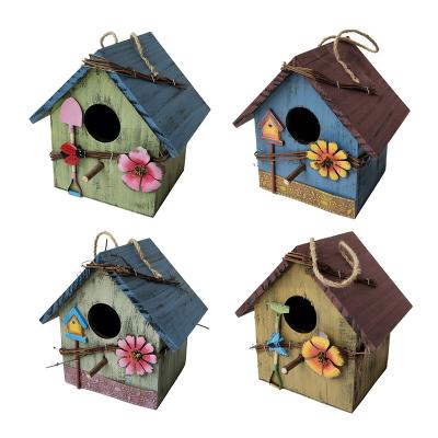 China Dropshipping Bird House Yard Aviaries Outdoor Decorative Garden Decor Viable Hanging Wooden Bird House Yard Iron Bird Nest for sale