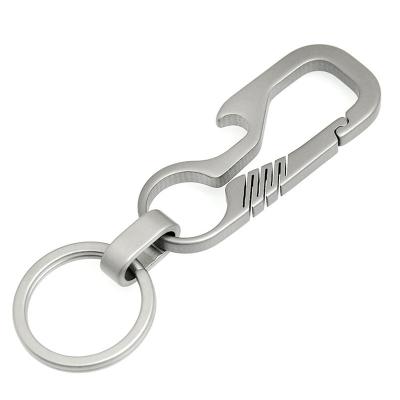 China Men's Titanium Metal Car Key Holder Key Chain Bottle Opener For Man Key Chain Male Lightweight Luxury Hanging Fathers Day Gifts for sale