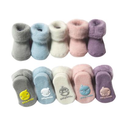 China Newborn cotton breathable winter plus velvet thickened baby bumps non-slip mouth baby socks 0-3 years old loose warm non-slip baby socks for sale