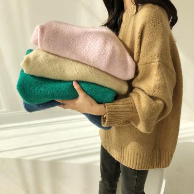 China Solid Color Anti-Shrink Jumper Woman Pullover Mohair Knitted Sweater for sale