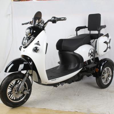 China Passenger Low cost 500w electric tricycle 60V20Ah slow speed 35km/h safe stable 3 wheel scooter for elderly old man for sale