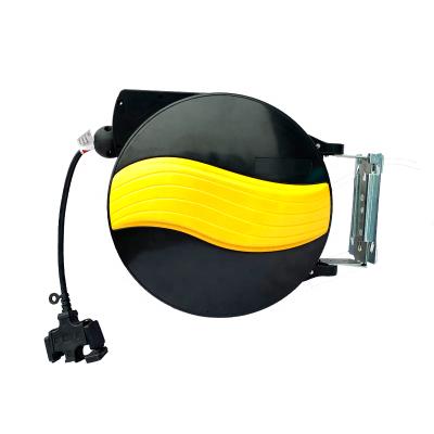 China Wall Mountable Wall Mounted Retractable Hose Reel , Retractable Mini Cable Reel for sale