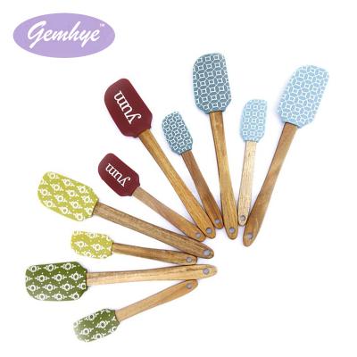 China Food Grade Sustainable Cooking Spatula Set Acacia Handle Silicone Wooden Spatula for sale