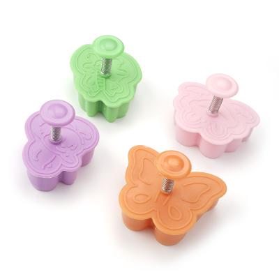 China Sustainable Food Grade Butterfly/Biscuit Diver Plastic Bird/Bear/Animal Cutter for sale