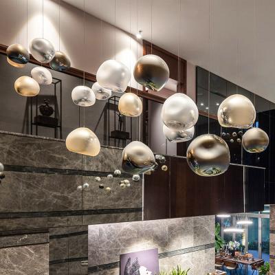 China Modern Guzhen Customize LED Bulb Chandelier Globe For Hotel Lobby for sale