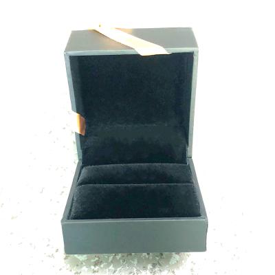 China Black Velvet Ring Box Logo Jewelery Packaging Recyclable Custom Wedding Ring Box Custom Ring Box With Bow for sale