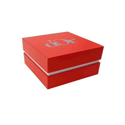 China Custom Logo Luxury Paper Gift Box Recyclable Packaging Gift Box Red And White Rigid Packaging Boxes Custom Logo for sale