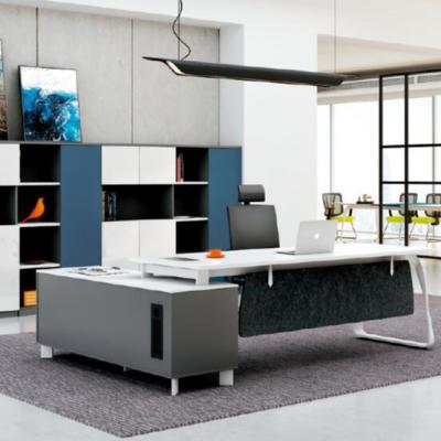 China Modern Design With ULT-HD-JD628 Modern And Luxury Office Metal Leg Executive Desk for sale