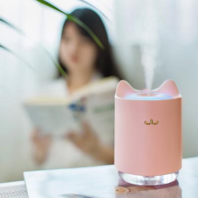 China Household Cool Mist And Quiet Humidifiers With 320ML Easy To Clean Water Tank For Bedroom-Easy To Clean And Control Air Humidifier for sale