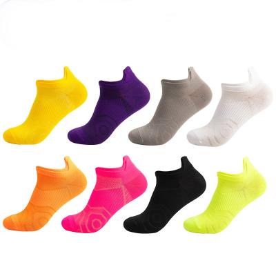 China Breathable Unisex Athletic Ankle Socks Ventilation Sports Low Cut Socks For Running for sale