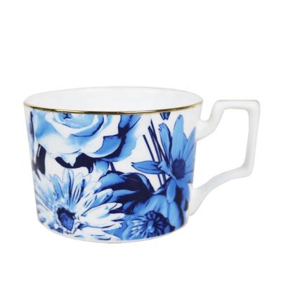 China Stocked Custom Coffee Gift Mug Set Bulk Porcelain Wholesale Sublimation Christmas Ceramic Coffee Mug And Stand for sale