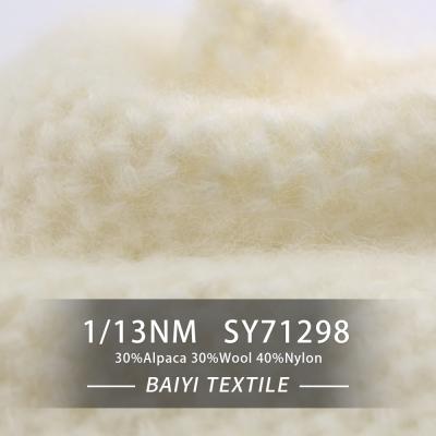 China 1/13NM het pluizige Nylon Garen van de Alpacawol voor Gehaakte Cardigans en Sjaals Te koop