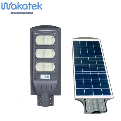 China Garden WAKATEK All In One Solar Street Light High Lumen Outdoor Waterproof IP65 Remote Control All In One Solar Street Light for sale