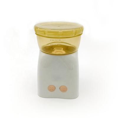 China BPA Free 2021 New Design Food Grade Portable Baby Bottle Warmer Easy-To-Clean for sale