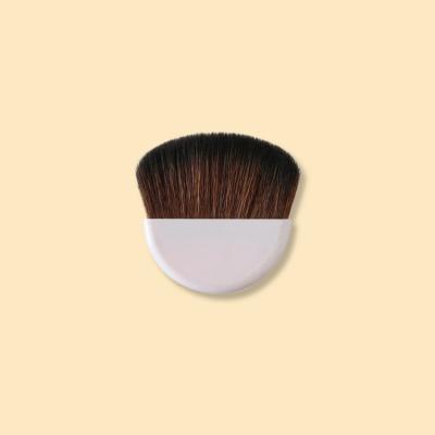 China Angular Blush Hot Sale Wholesale Semicircle Flat Brush Animal Hair Makeup Brush Flat Loose Powder Portable Pigment Blush Brush for sale