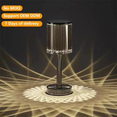 China New Design Crystal Color Modern Rgb Led Acrylic Table Lamp EUROPEAN Customizable Party Indoor Indoor Home Decoration for sale