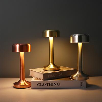 China EUROPEAN Luxury Wireless Rechargeable Restaurant Iron Metal Touch Hotel Bar Living Room Reading Table Decoration Led Lamp for sale